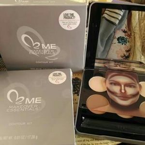 Makeup Essentials Contour Kit NEW!